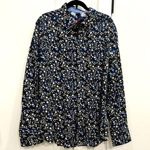 Robert Graham Classic Fit Skull Button Down Shirt